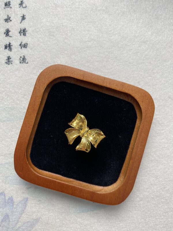 蝴蝶結戒指