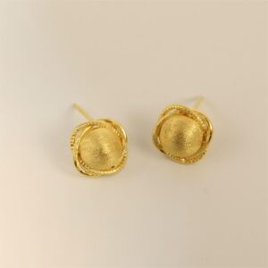 珍珠耳釘